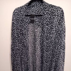 TORRID CHIFFON SHIRT KIMONO SIZE 6, 6X, 30